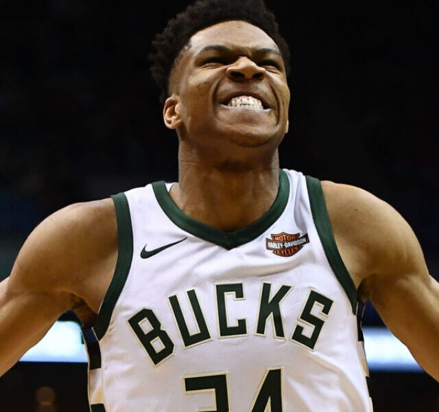 Giannis Antetokounmpo Signs 3-Year $186m Extension